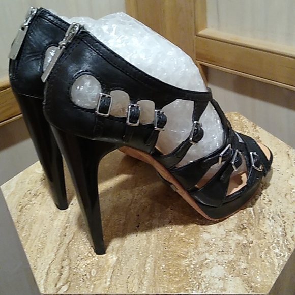 L.A.M.B Davin Y2K black strappy platform pumps sandals 10 - Picture 5 of 14